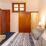 Lovely Cozy 2-Bedroom Residential Home With Patio