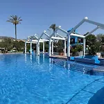 Penthouse Benal Beach