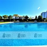 Delta Del Sur Apartamentos - Cerca De Tren, Restaurantes, Tiendas - Playa A 8 Min Caminando