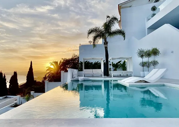 Sugar Hill House - Unique Luxury 180º Sea View