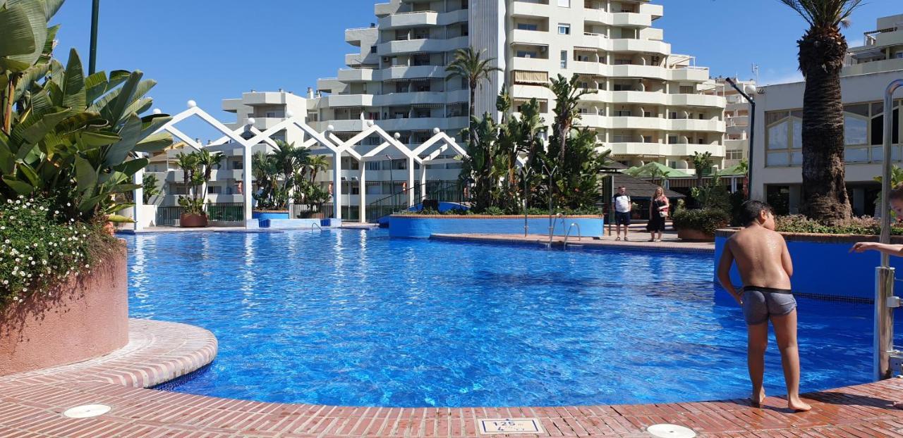 Holidays Benalbeach Appartement *