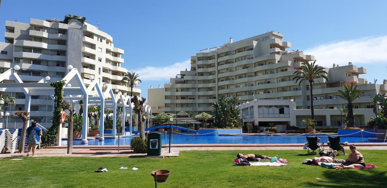 Appartement Holidays Benalbeach *