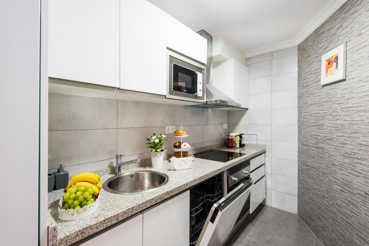 Wonderful In Puerto Marina Apartment