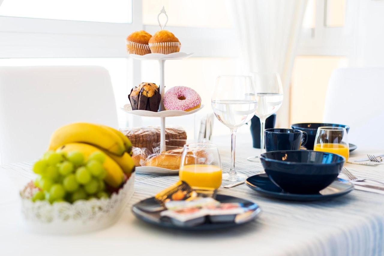 Wonderful In Puerto Marina Apartment