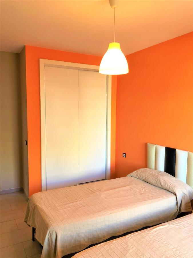 Precioso Apartamento Frente Al Mar Benalbeach Apartment