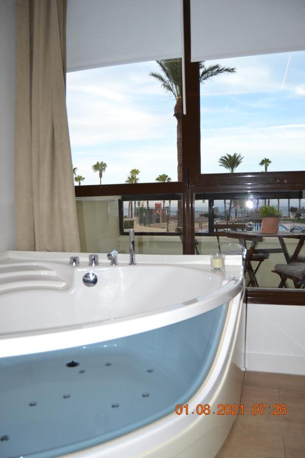 Apartment Aloha Beach Estudio Nuevo Jacuzzi Frente Al Mar *