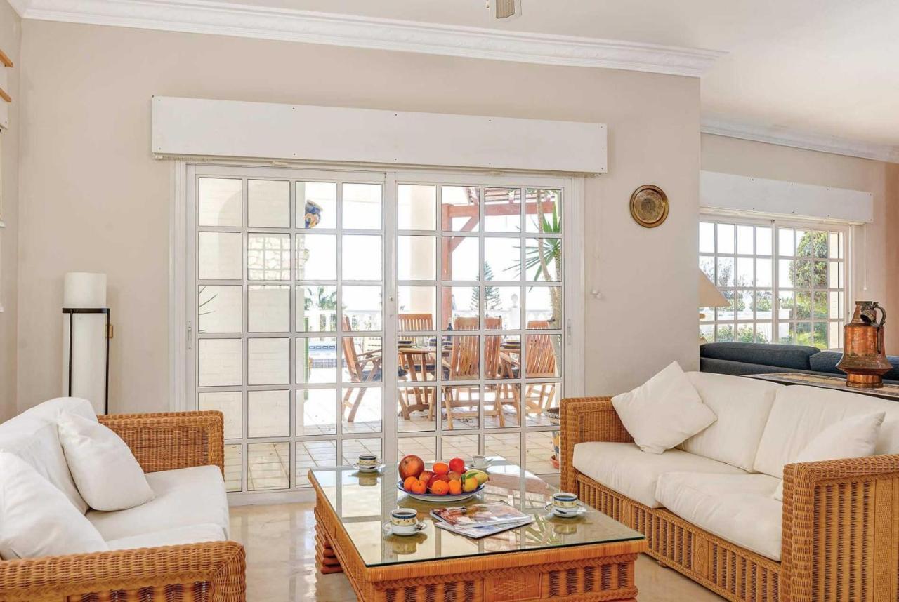 Colina Vista Villa *