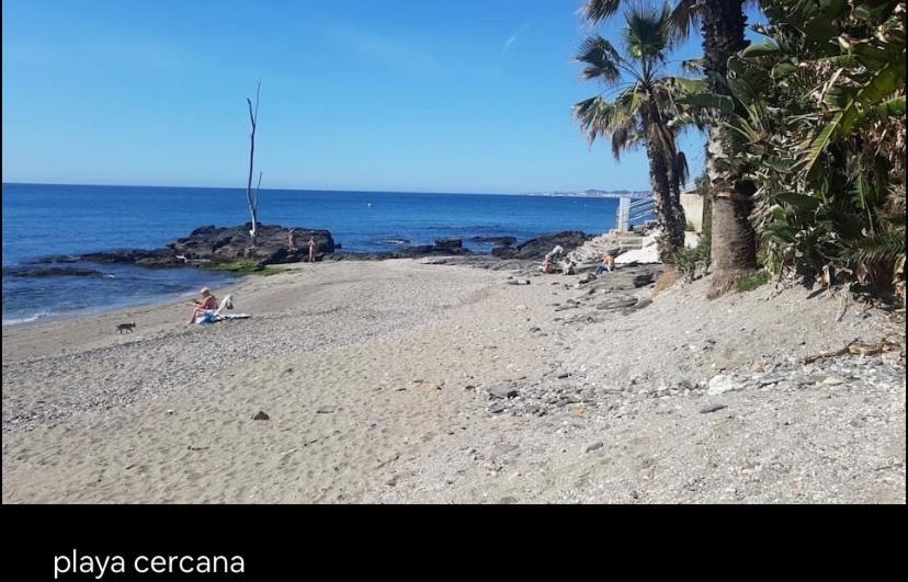 Torrequebrada Apartment *