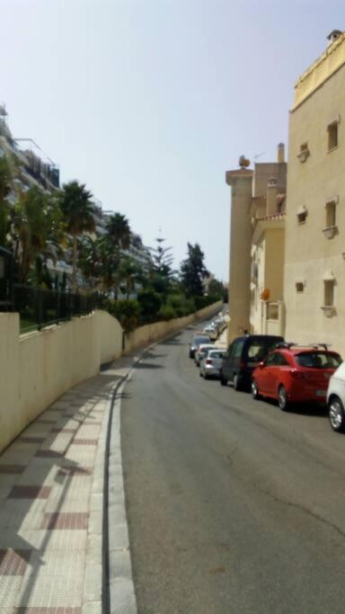 With Sea And Mountain Views En Piso Compartido 1 O 2 Personas