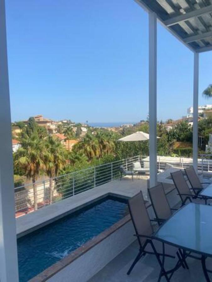 C Dans Avec Piscine Chauffee & Jacuzzi, Chauffe En Extra Apartment Benalmadena