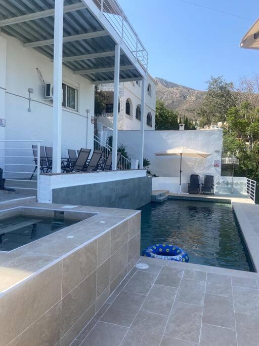 Apartment B View Of Swimming Pool, Jacuzzi, Possibility Heating In Extra, Sea And Mountain *