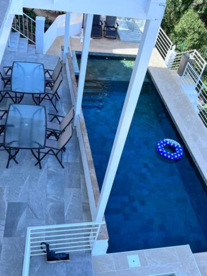 C Dans Avec Piscine Chauffee & Jacuzzi, Chauffe En Extra *