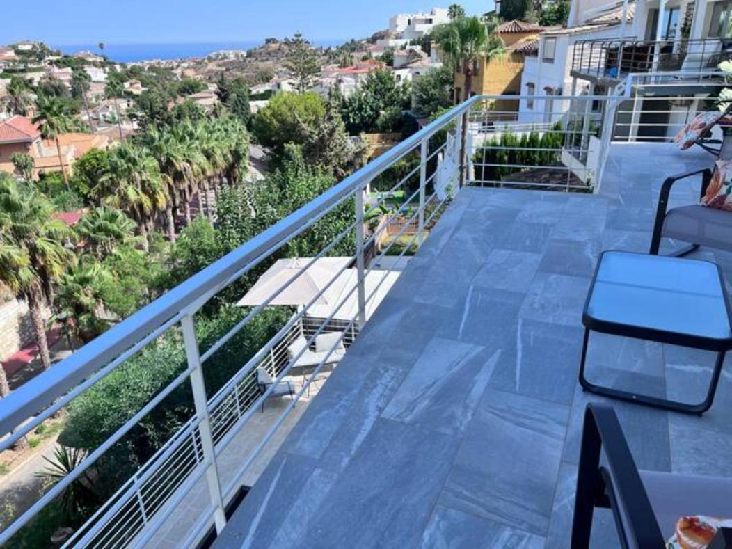 C Dans Avec Piscine Chauffee & Jacuzzi, Chauffe En Extra * Benalmadena