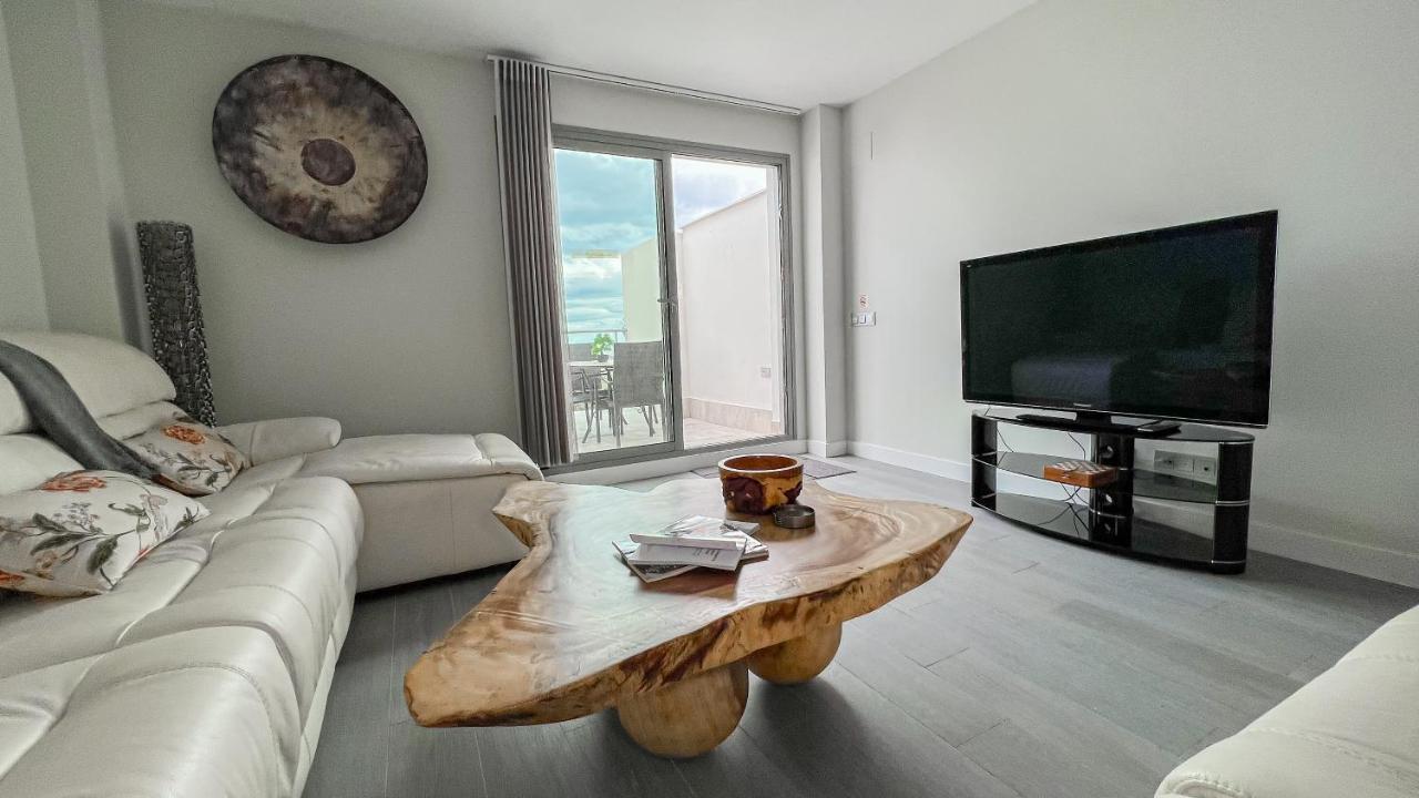 Apartment La Serena Mar, Pueblo, Luxury With Jacuzzi Benalmadena