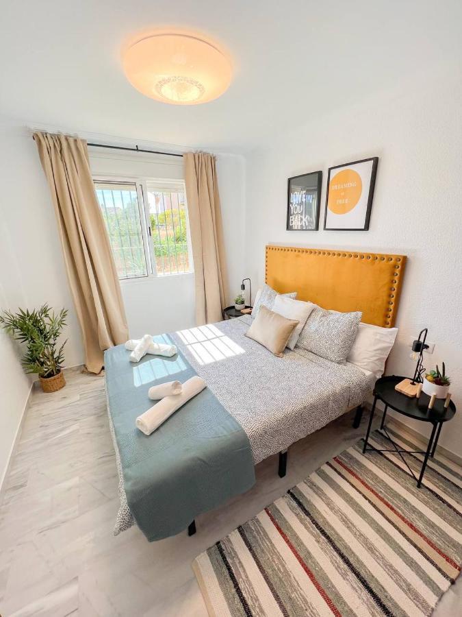 Playaquebrada & Pool Cozy Flat Benalmádena