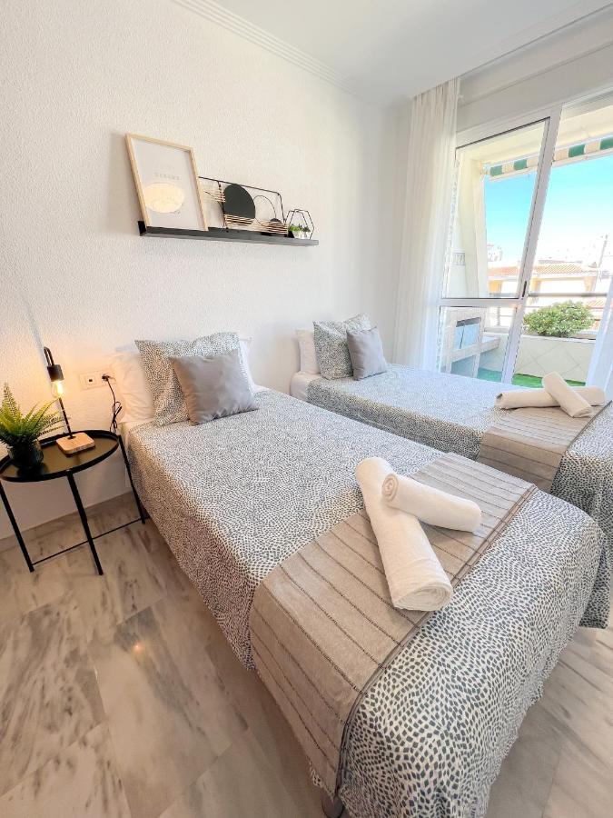Playaquebrada & Pool Cozy Flat * Benalmádena