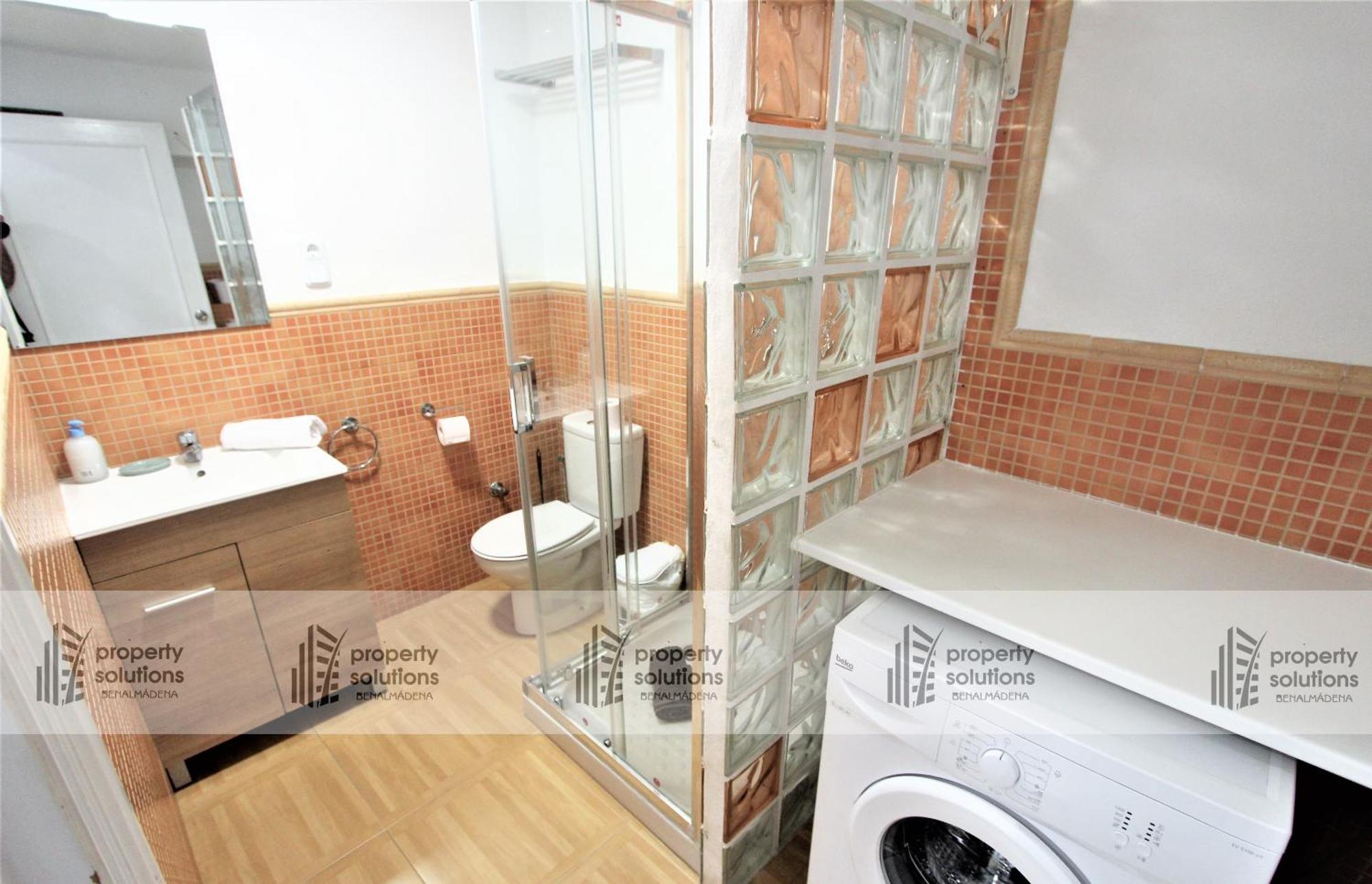 Apartment Delta Del Sur - Cerca De Tren, Restaurantes, Tiendas - Playa A 8 Min Caminando Benalmadena