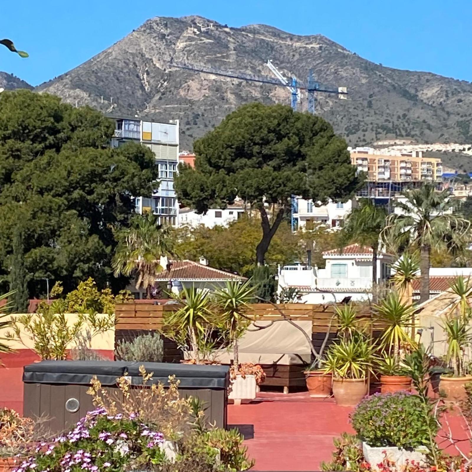 Apartment 550 M2 Luxury Penthouse - Jacuzzi, Golf & *