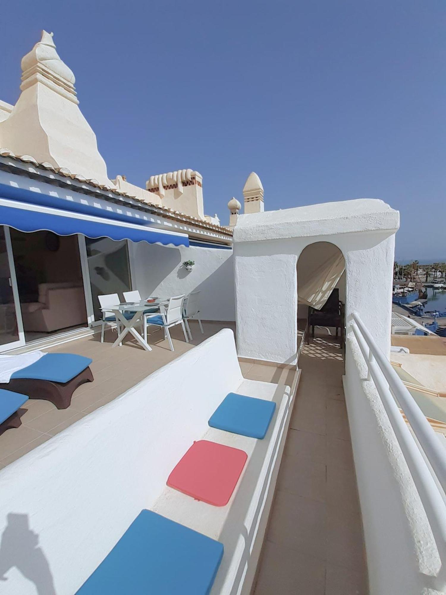 Harbour Penthouse With Big Terrace And Sea View *