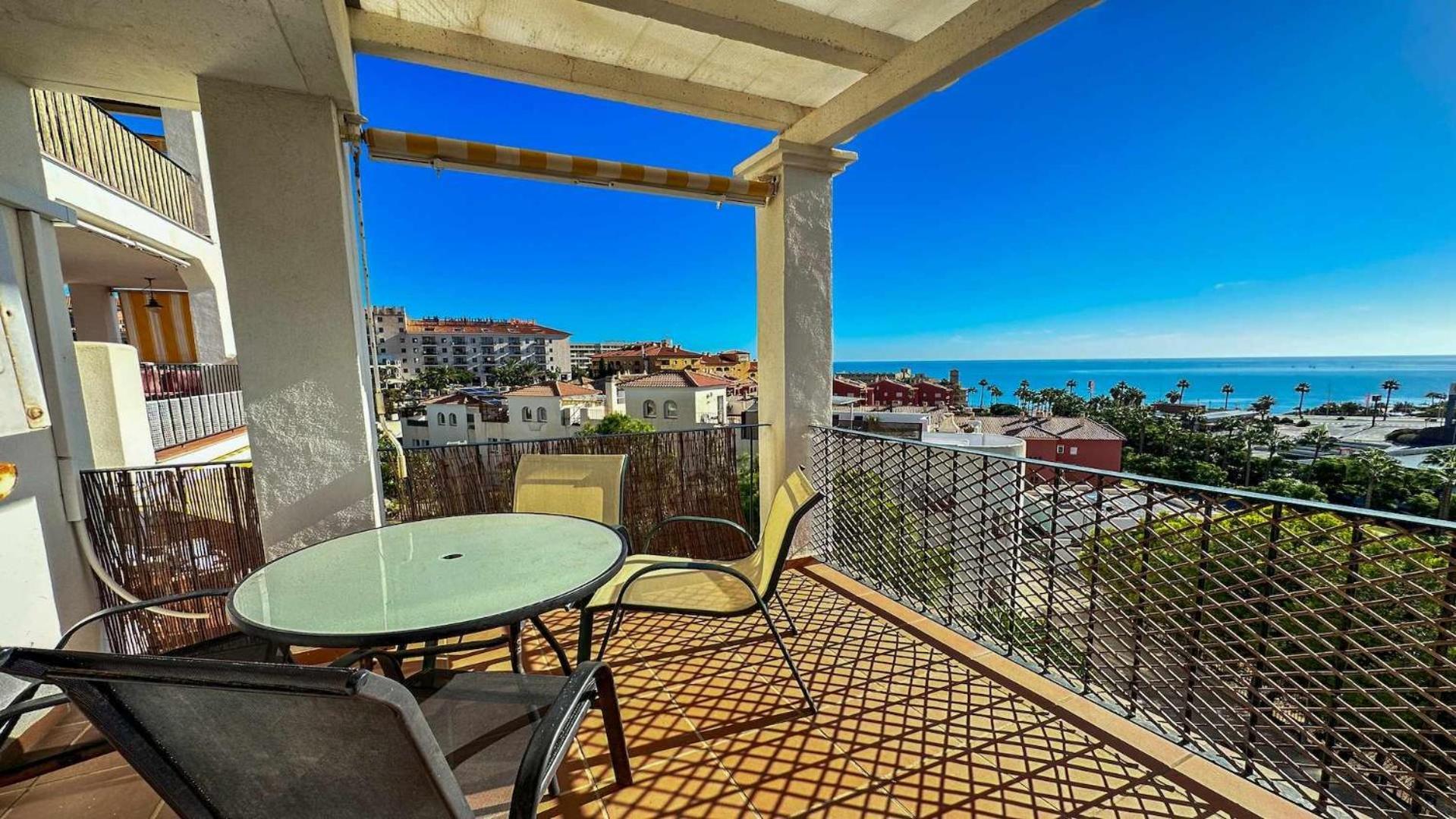 Atico By The Sea Apartment *