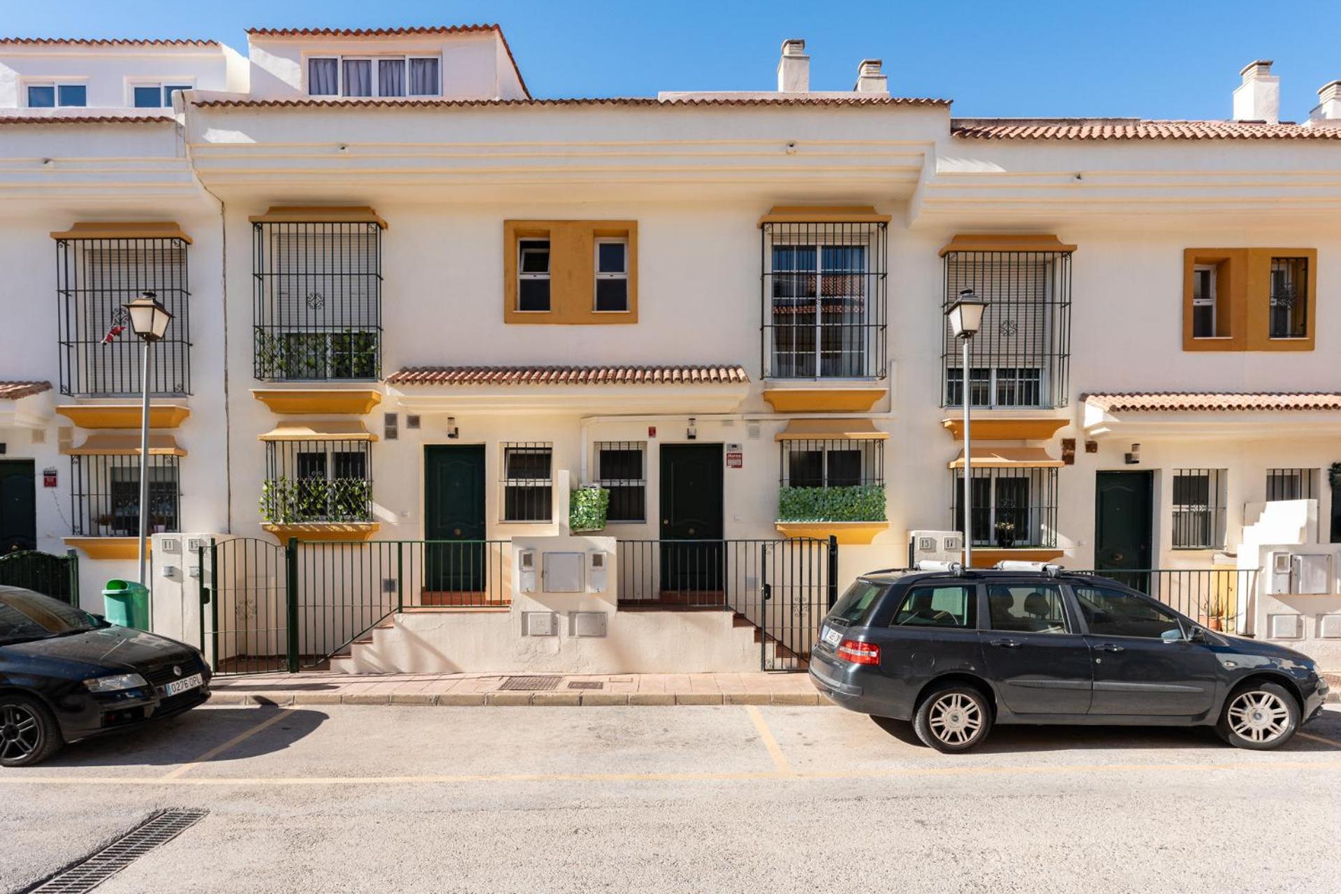 Holiday home Stylish Seaview Townhouse 3br Pool 4 Terraces