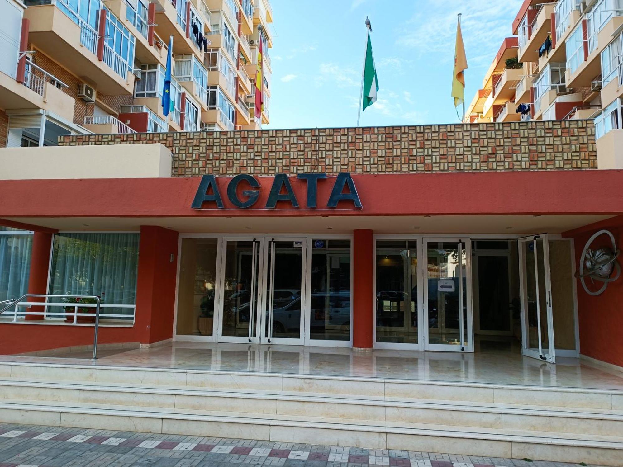 Aga - Terraza Con Vistas Al Mar Y Jardin, Piscina, Wifi, Nuevo, 1 Appartement Benalmádena