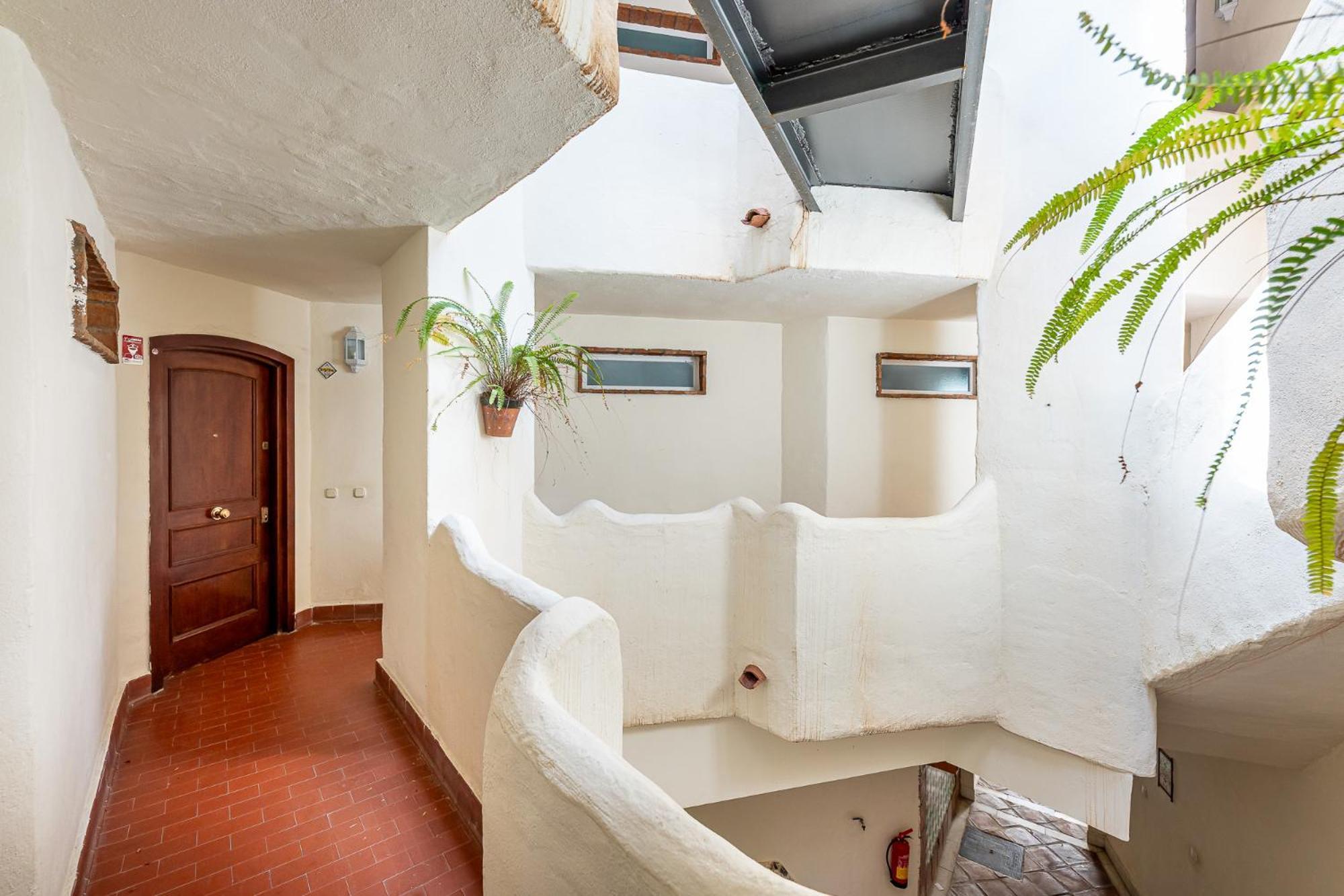 Located In Puerto Marina With Sea Views, First Line Of Beach. *