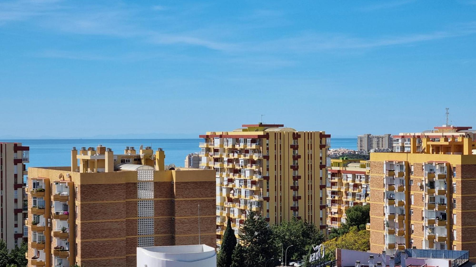 Blue Oasis Sea And Mountain Panorama Apartment *