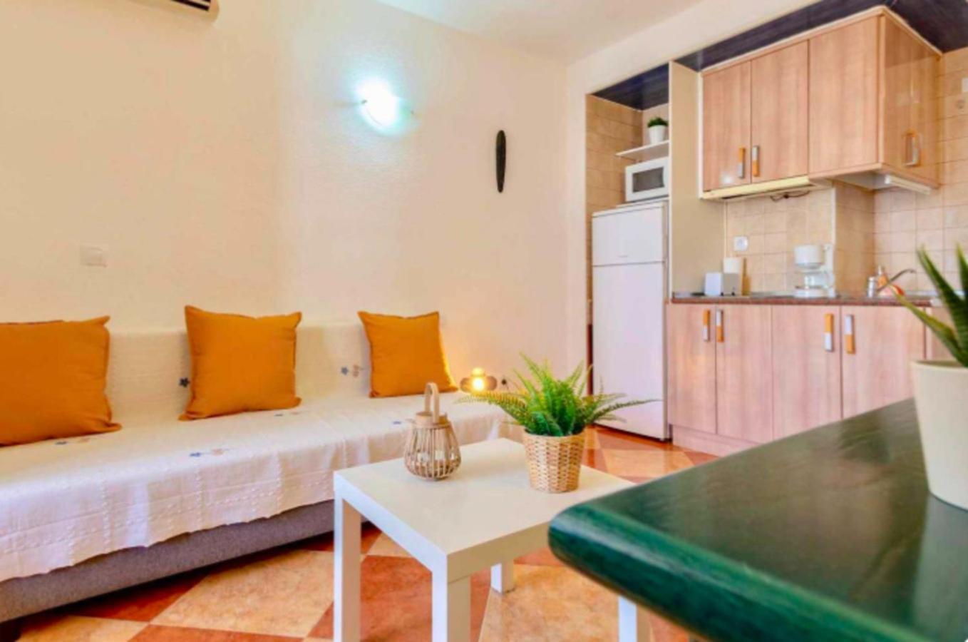 797 Rentals- Estudio Cerca De La Playa Y Puerto Marina *