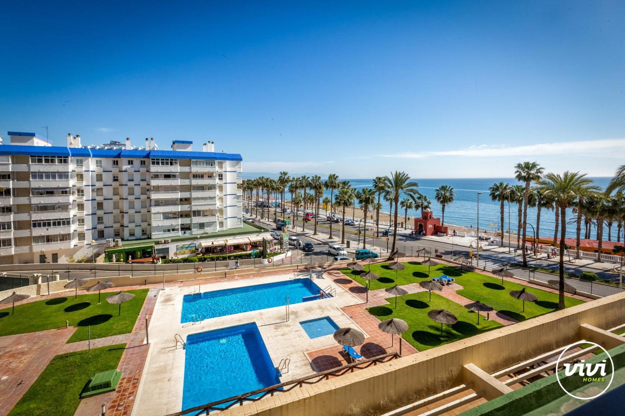 Vivi Homes - Pulpo Pool, Balcony & Sea View * Benalmadena