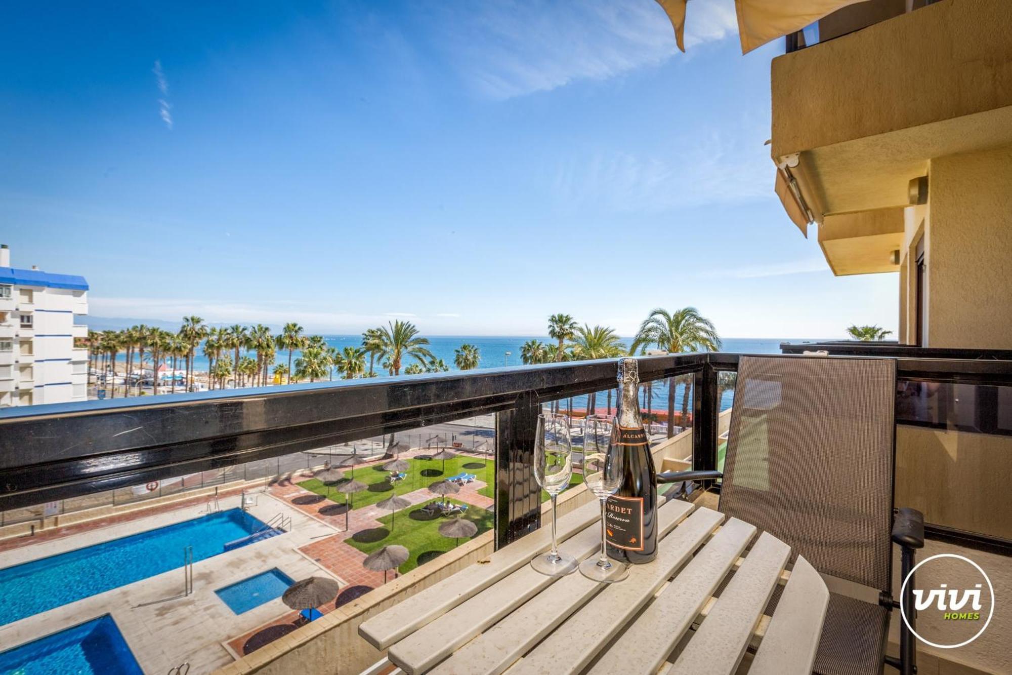 Apartment Vivi Homes - Pulpo Pool, Balcony & Sea View *