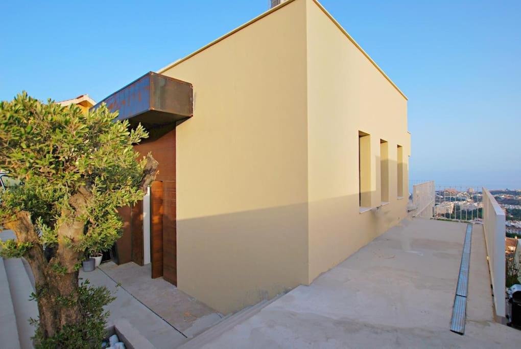New, Spacious With Amazing Views Villa Benalmádena
