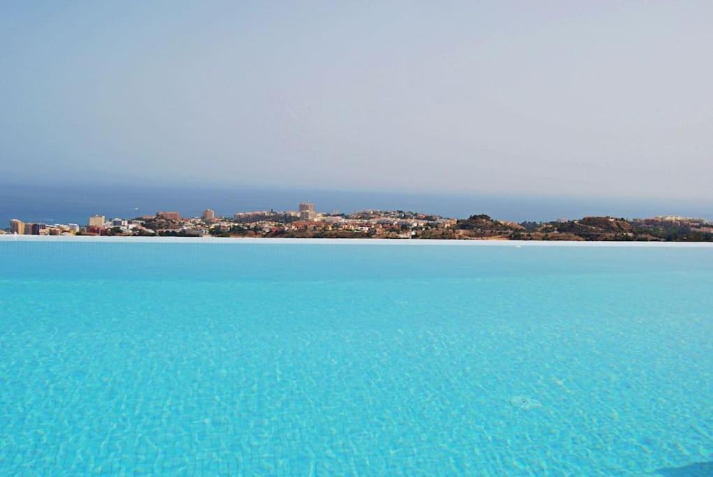 Villa New, Spacious With Amazing Views *
