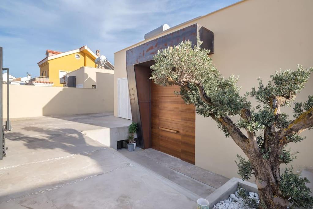 Villa New, Spacious With Amazing Views *
