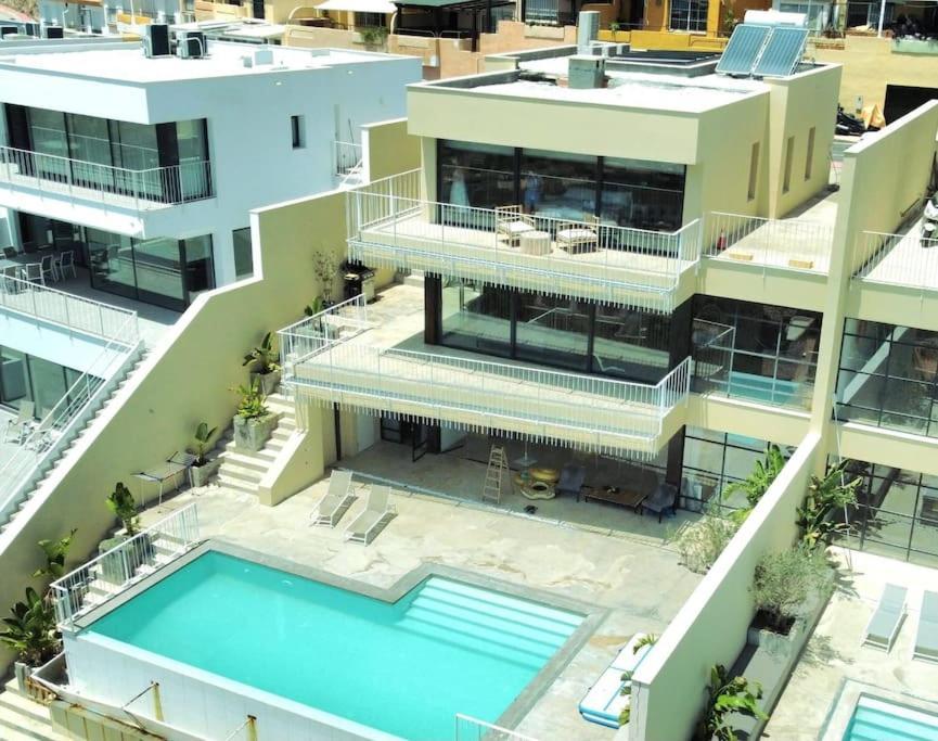 New, Spacious With Amazing Views