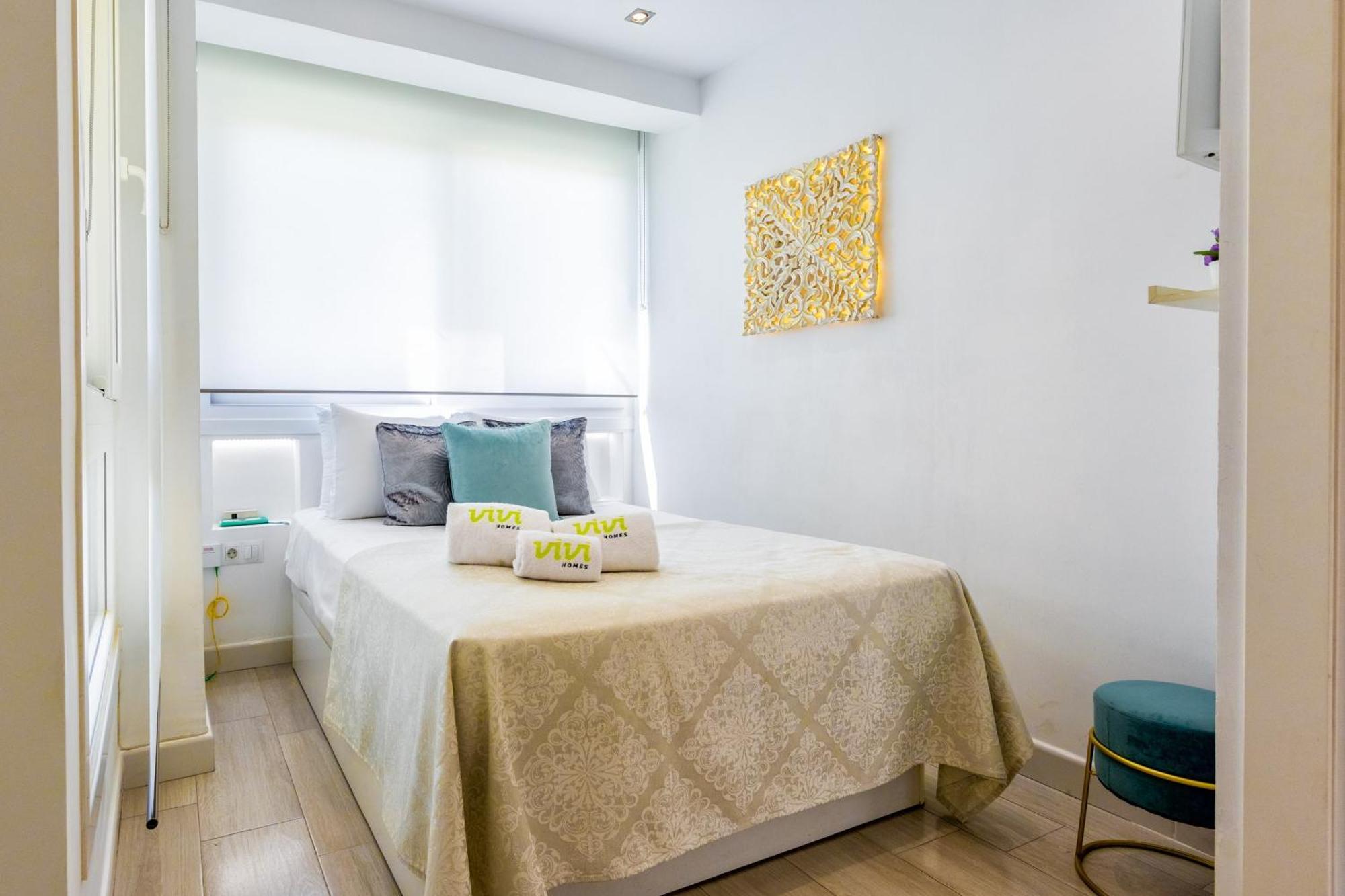 Vivi Homes - Pulpo Pool, Balcony & Sea View *