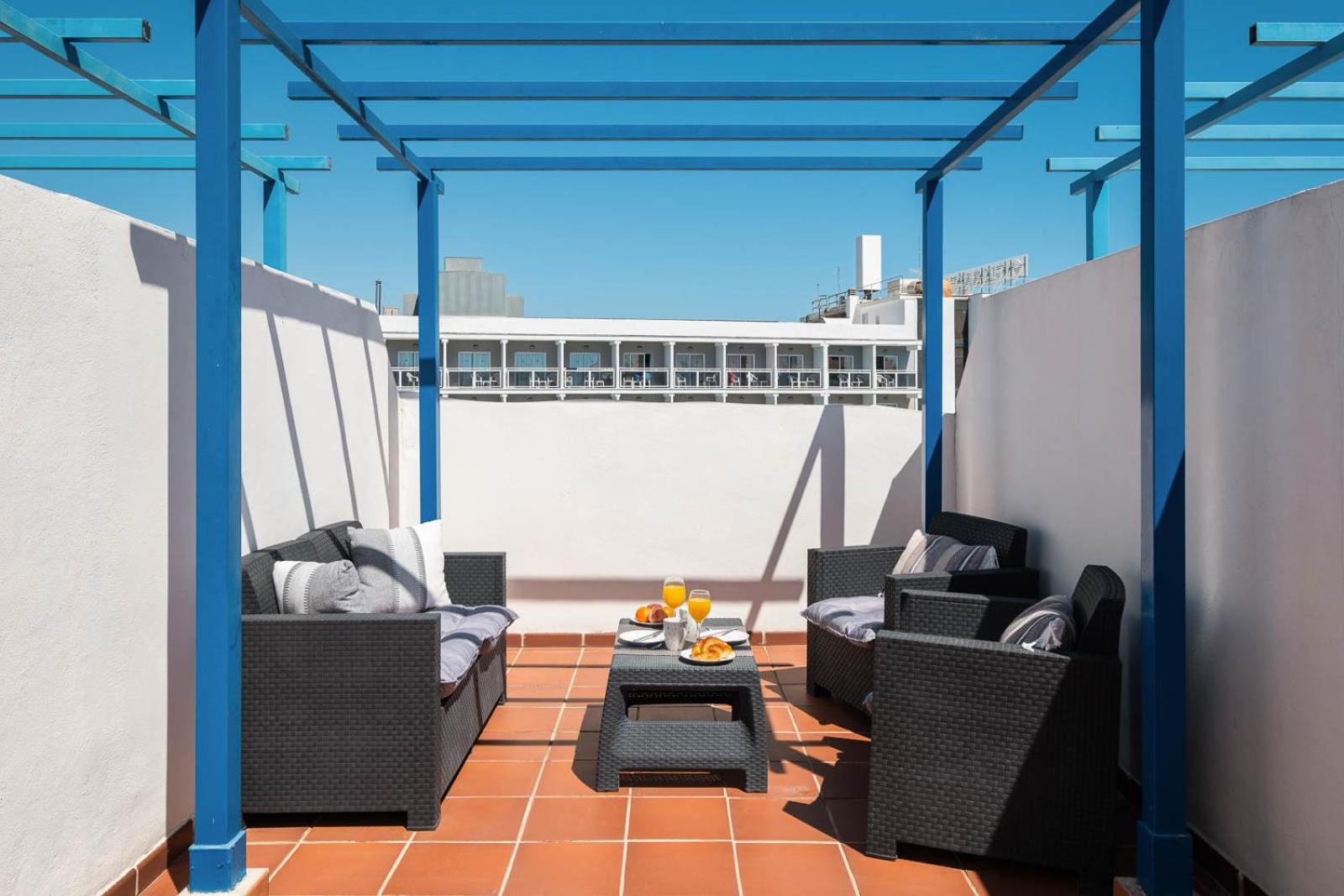 Patos Sunset By Alfresco Appartement