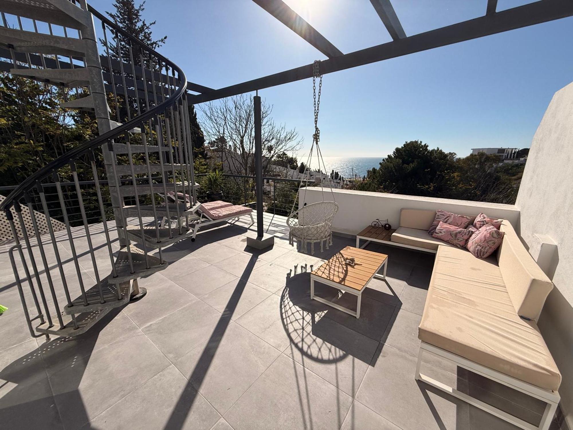 Appartement 168m² 2 Slaapkamer, 3 Privé Badkamer In Torremuelle Benalmádena
