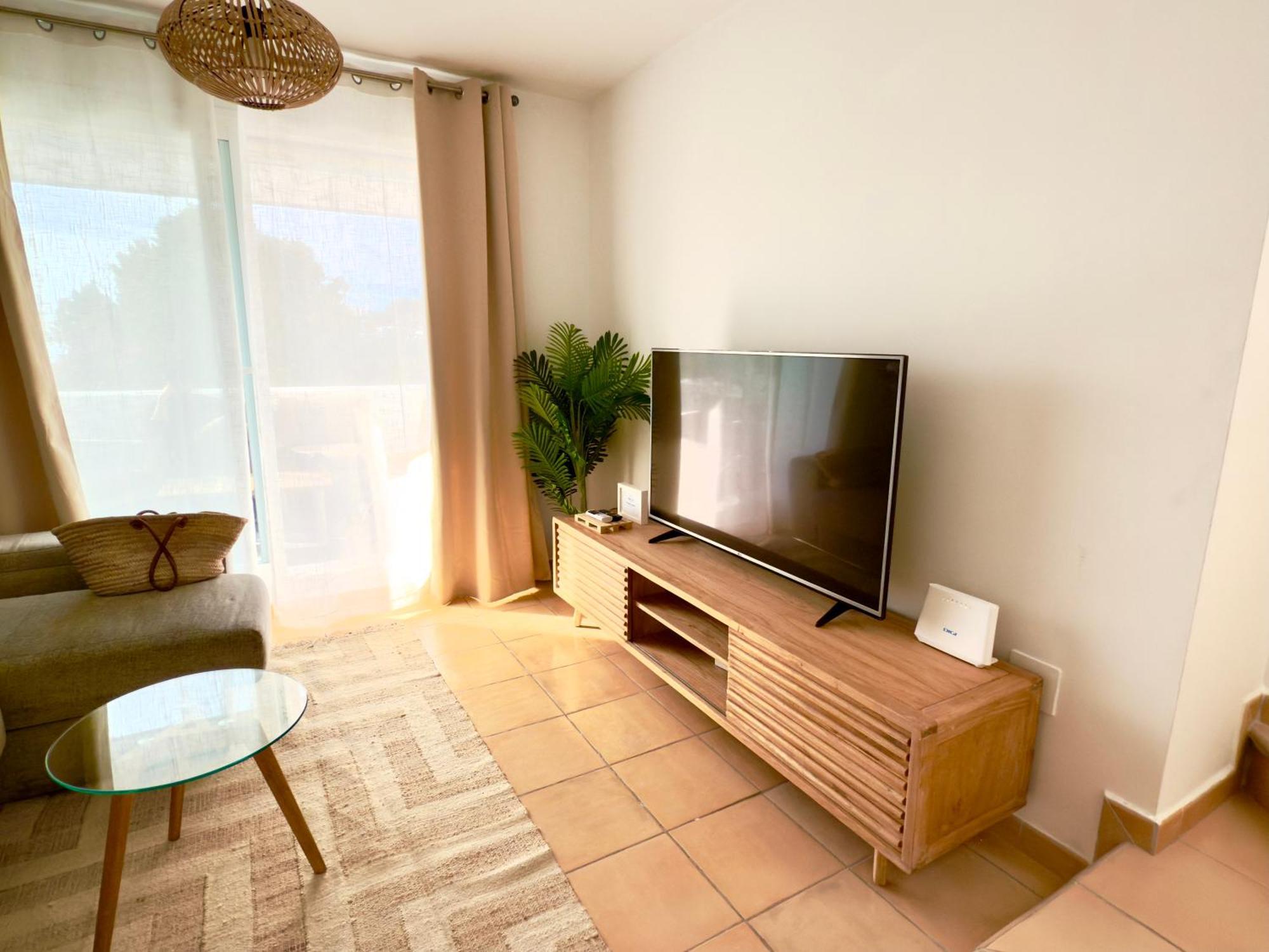 168m² 2 Slaapkamer, 3 Privé Badkamer In Torremuelle