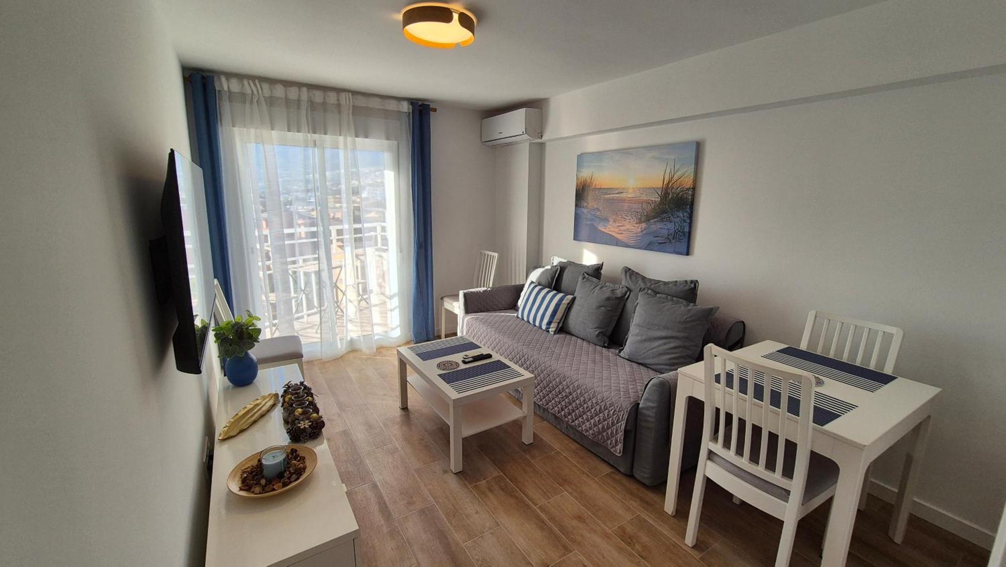 Blue Oasis Sea And Mountain Panorama Apartment