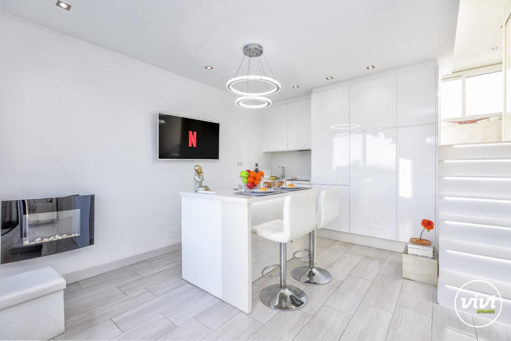 Apartment Vivi Homes - Pulpo Pool, Balcony & Sea View