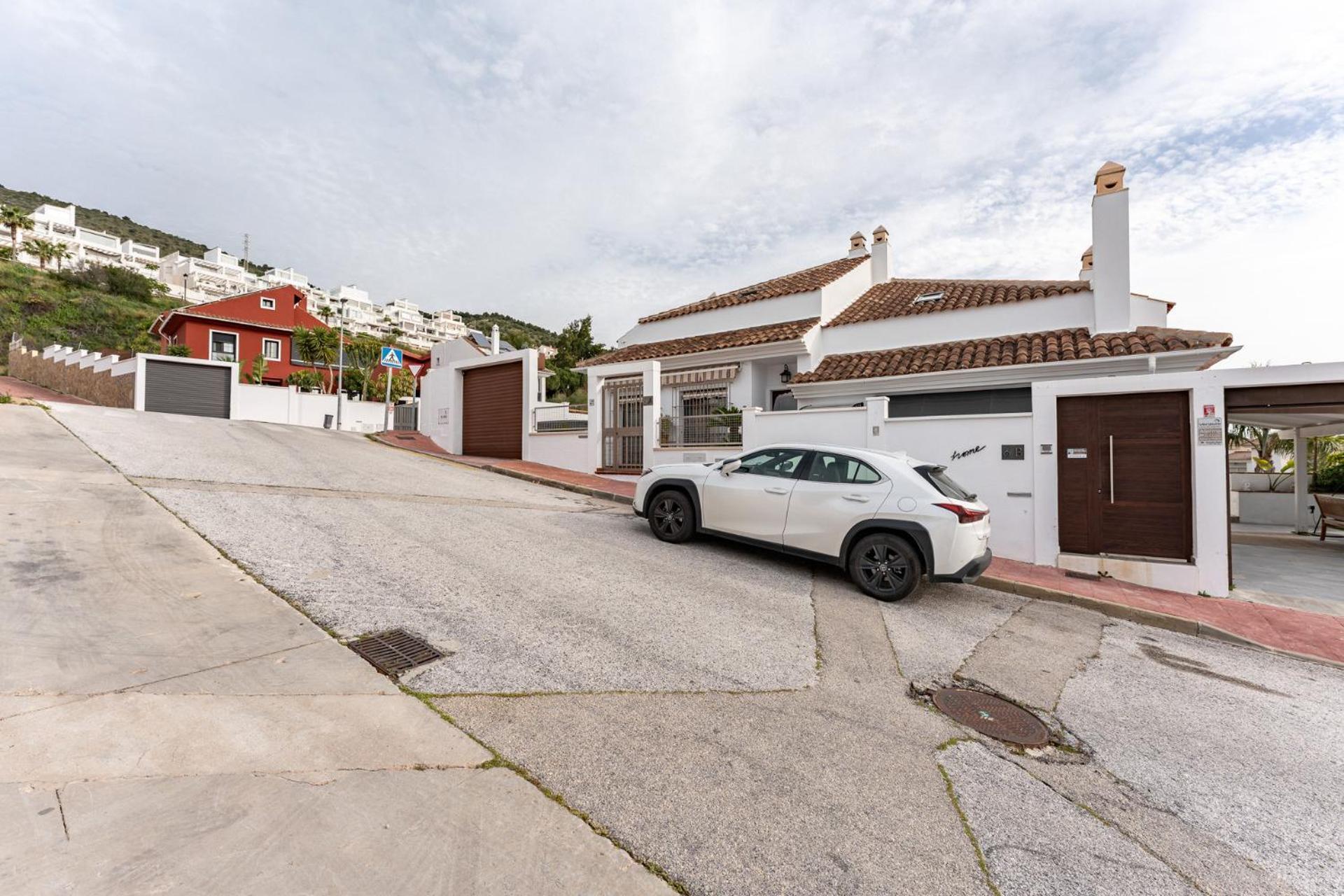 Malagasuite Plumaria House Ferienhaus *