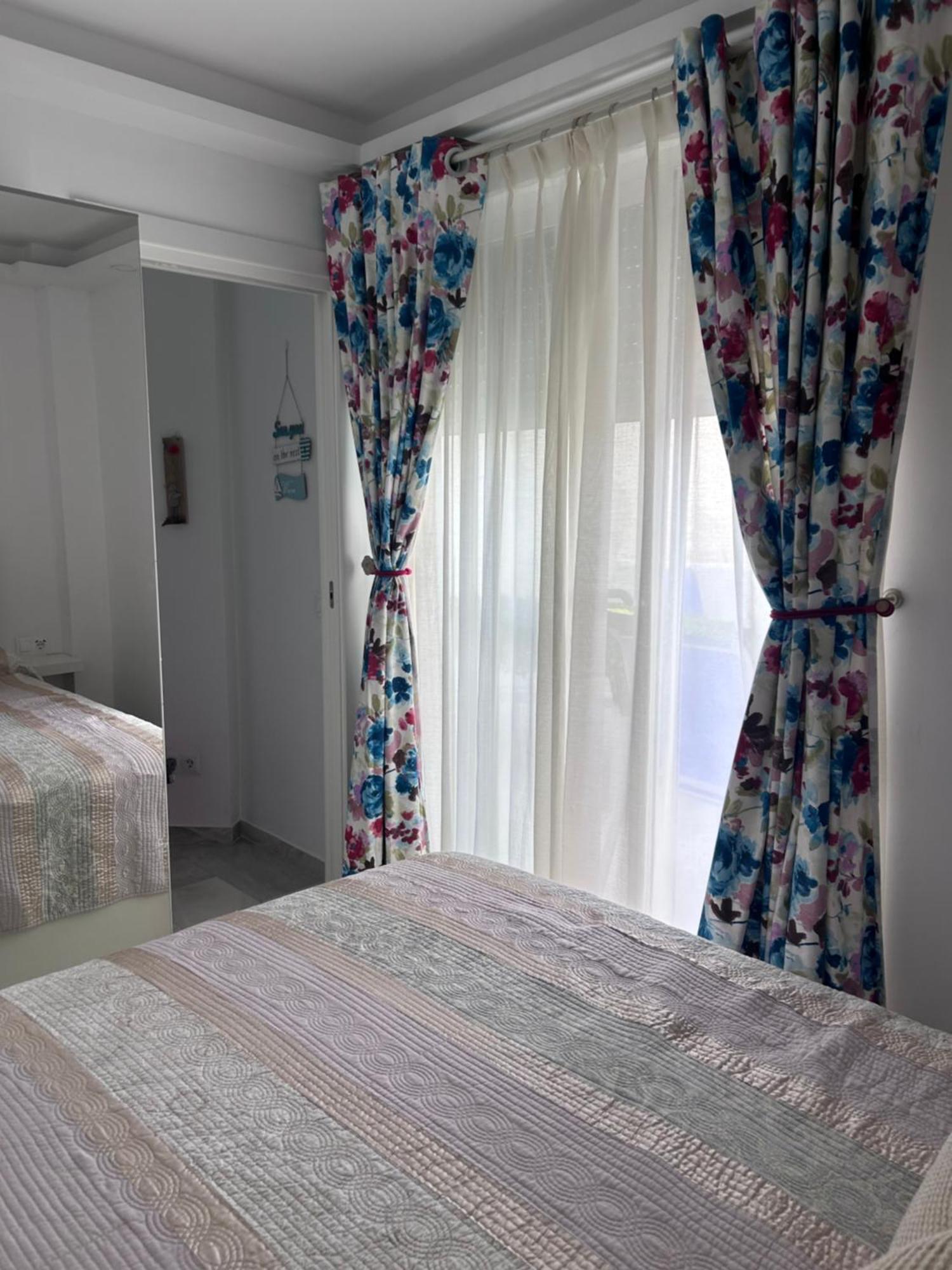 Apartment Sweet In Puerto Marina