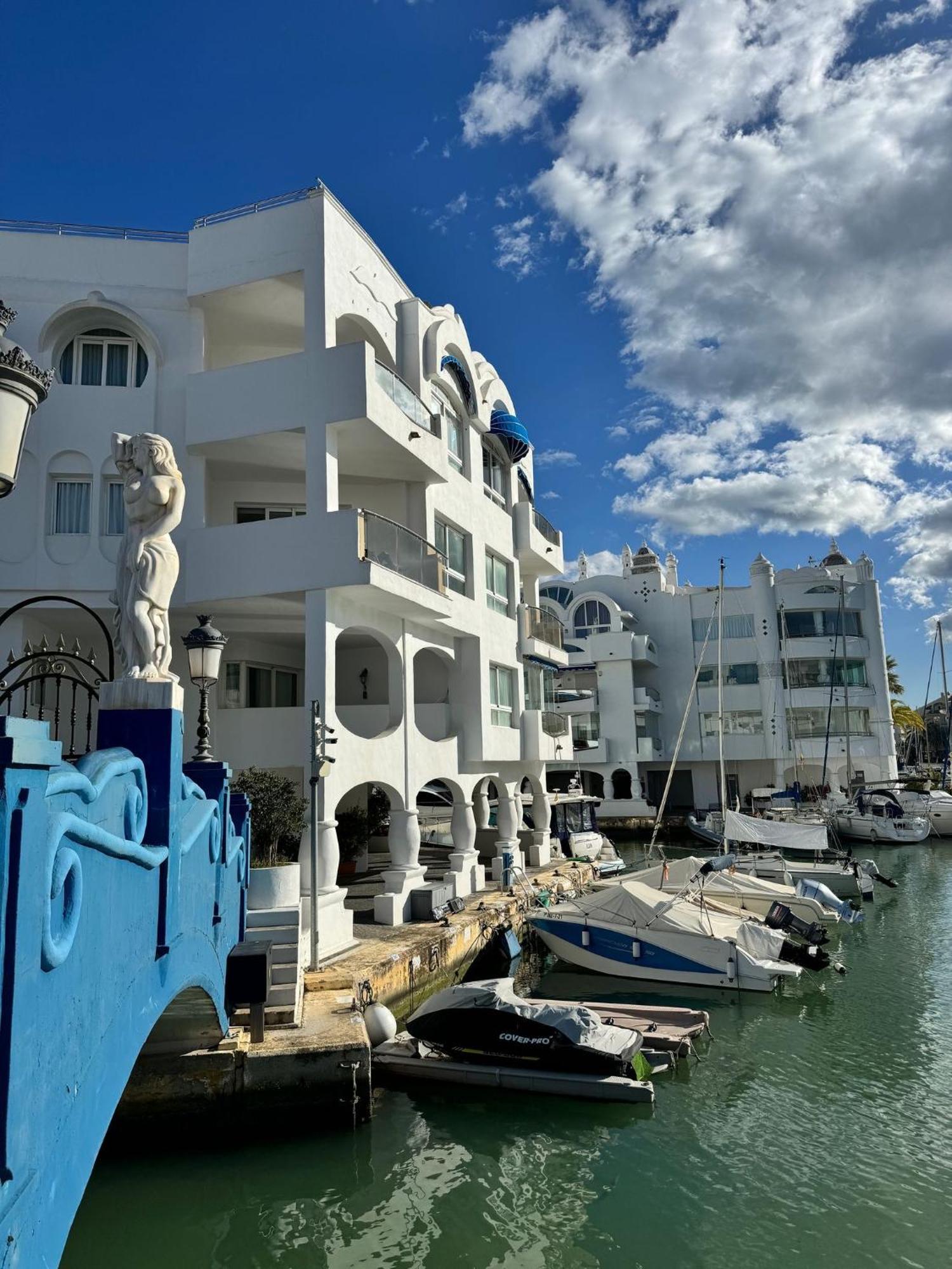 Appartement Wonderful In Puerto Marina