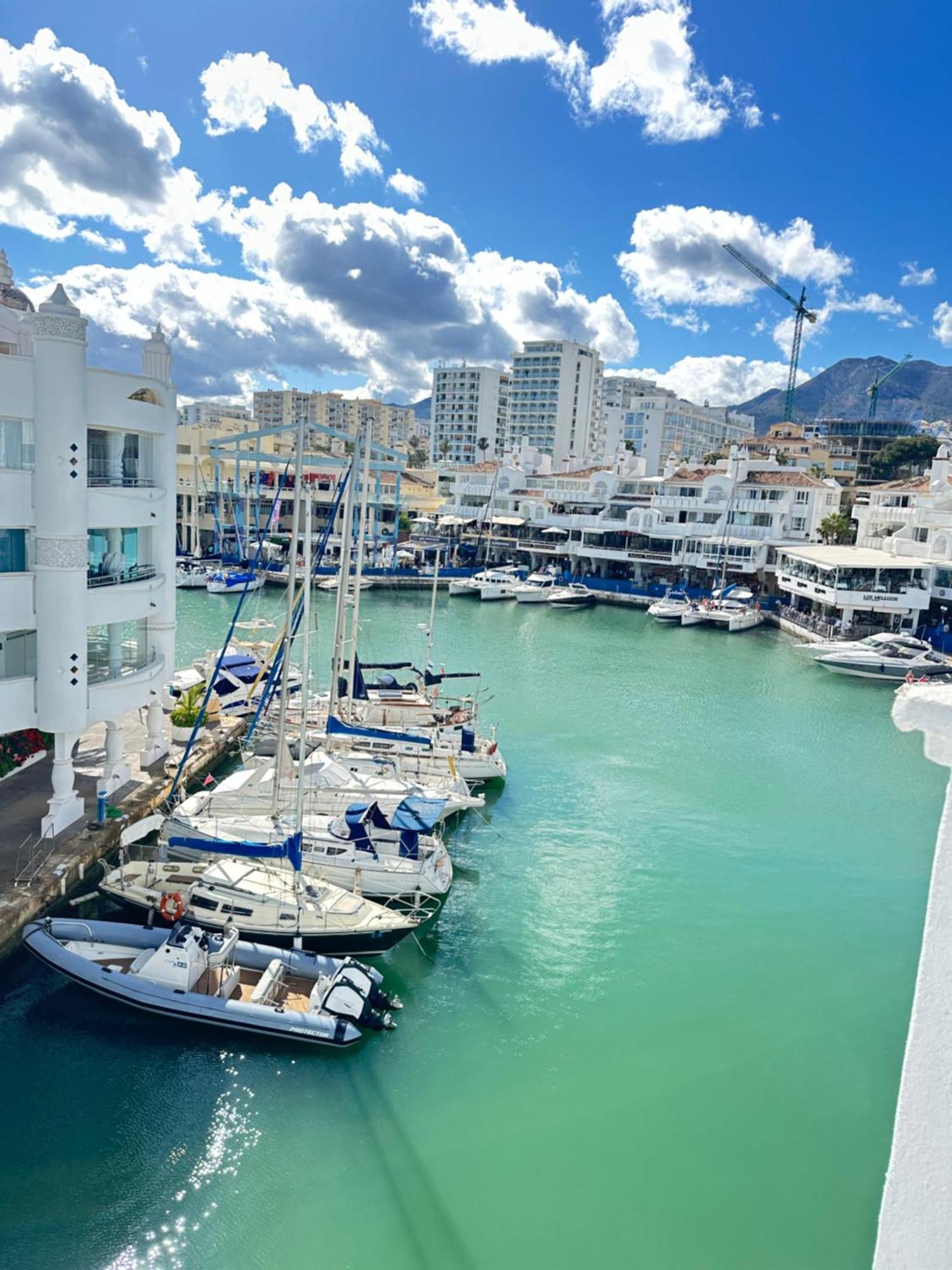 Appartement Wonderful In Puerto Marina