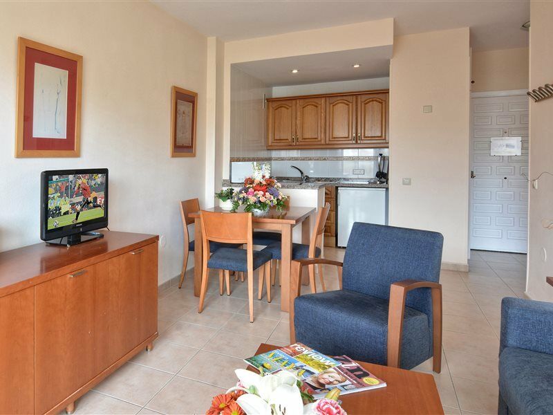 Aparthotel Clc Benal
