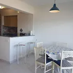 021 - Wonderful Beachfront Apartment With Stunning Sea Views