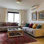 3 BEDROOM, 250m FROM THE BEACH! SWIMMING POOL, PARKING!