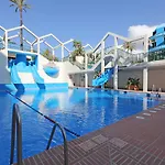 074 - Fabulous Sea View Apartment In Benal Beach Complex