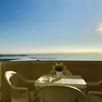 Benal Beach Sea View Apartment